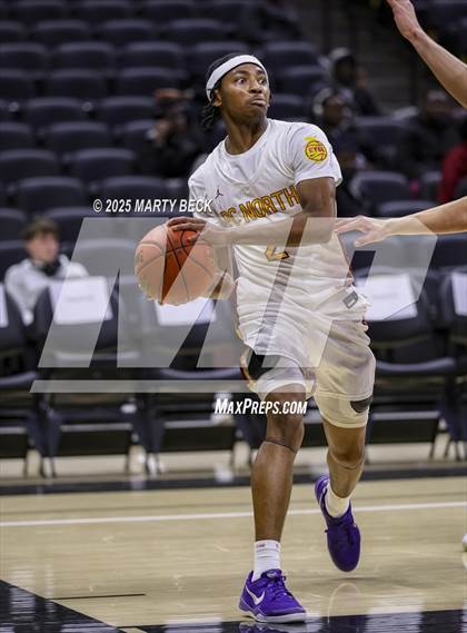 Thumbnail 3 in Putnam City North vs Chaminade (Norm Stewart Classic) photogallery.