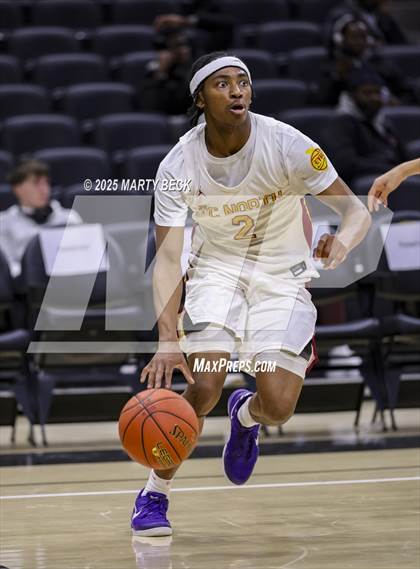 Thumbnail 3 in Putnam City North vs Chaminade (Norm Stewart Classic) photogallery.