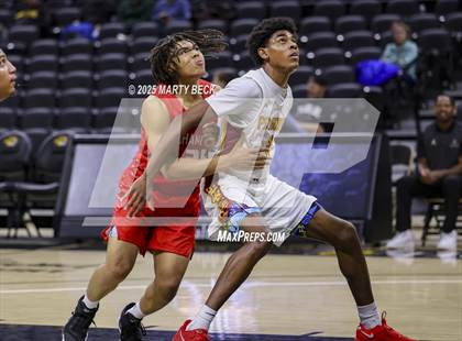 Thumbnail 1 in Putnam City North vs Chaminade (Norm Stewart Classic) photogallery.