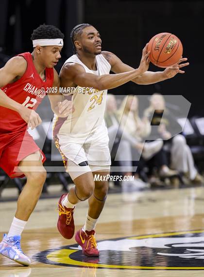 Thumbnail 1 in Putnam City North vs Chaminade (Norm Stewart Classic) photogallery.