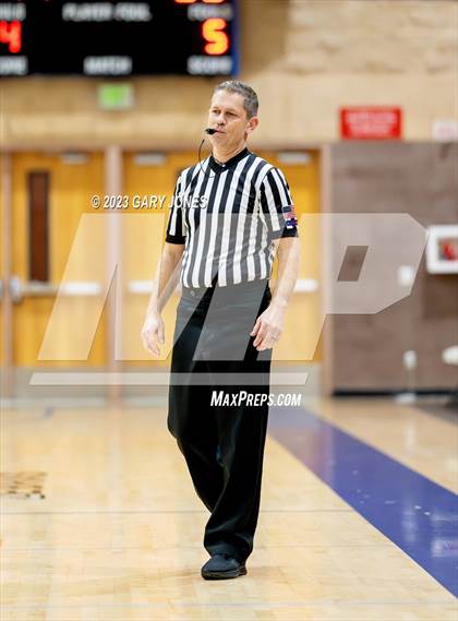Thumbnail 2 in Whitney vs. Colfax (Chavez Christmas Classic) photogallery.
