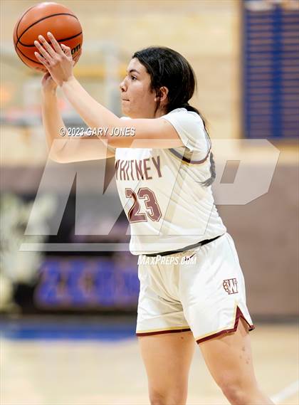 Thumbnail 3 in Whitney vs. Colfax (Chavez Christmas Classic) photogallery.