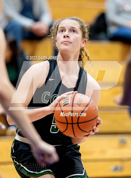 Thumbnail 1 in Whitney vs. Colfax (Chavez Christmas Classic) photogallery.