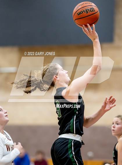 Thumbnail 1 in Whitney vs. Colfax (Chavez Christmas Classic) photogallery.