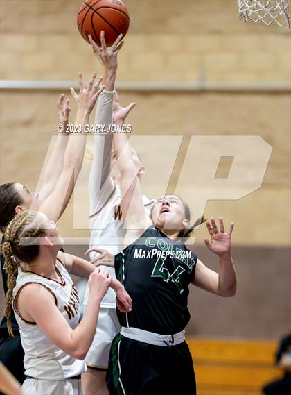 Thumbnail 2 in Whitney vs. Colfax (Chavez Christmas Classic) photogallery.