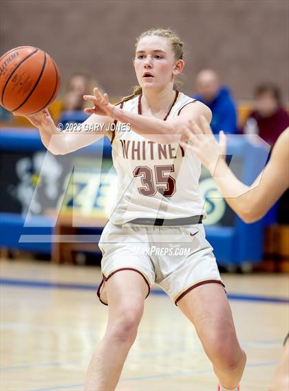 Thumbnail 3 in Whitney vs. Colfax (Chavez Christmas Classic) photogallery.