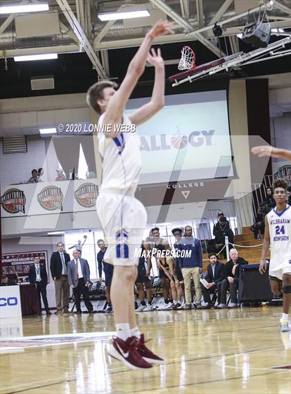 Thumbnail 2 in St. Thomas More vs Wilbraham & Monson Academy (Spalding Hoophall Classic) photogallery.