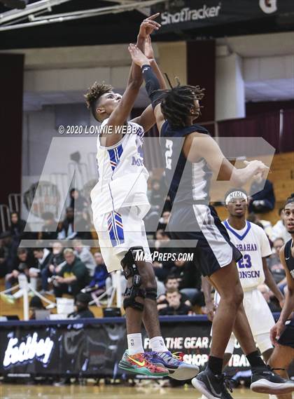 Thumbnail 1 in St. Thomas More vs Wilbraham & Monson Academy (Spalding Hoophall Classic) photogallery.