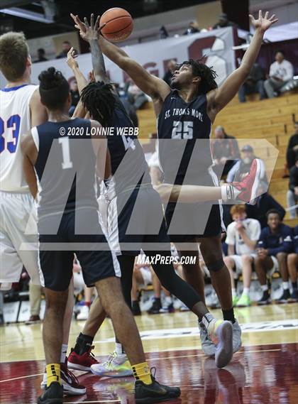 Thumbnail 2 in St. Thomas More vs Wilbraham & Monson Academy (Spalding Hoophall Classic) photogallery.
