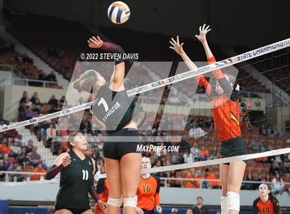 Thumbnail 1 in Corona del Sol vs. Hamilton (AIA 6A Final) photogallery.