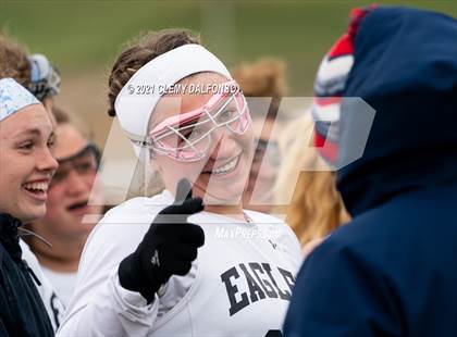 Thumbnail 2 in Regis Jesuit photogallery.
