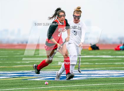 Thumbnail 3 in Regis Jesuit photogallery.