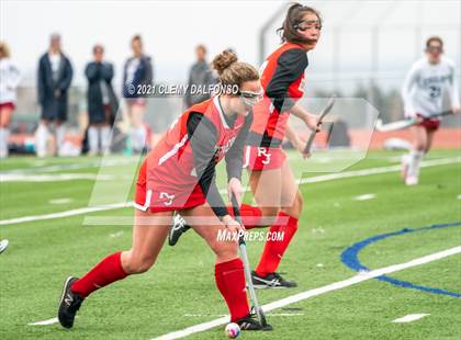 Thumbnail 2 in Regis Jesuit photogallery.