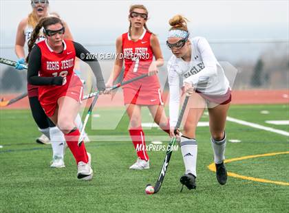 Thumbnail 2 in Regis Jesuit photogallery.