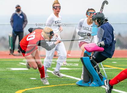 Thumbnail 3 in Regis Jesuit photogallery.