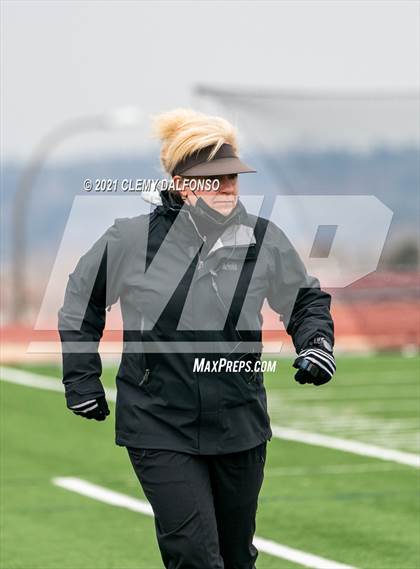 Thumbnail 3 in Regis Jesuit photogallery.