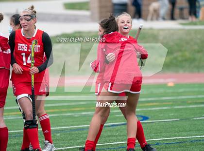 Thumbnail 1 in Regis Jesuit photogallery.
