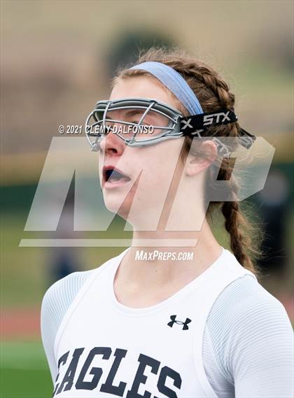 Thumbnail 3 in Regis Jesuit photogallery.