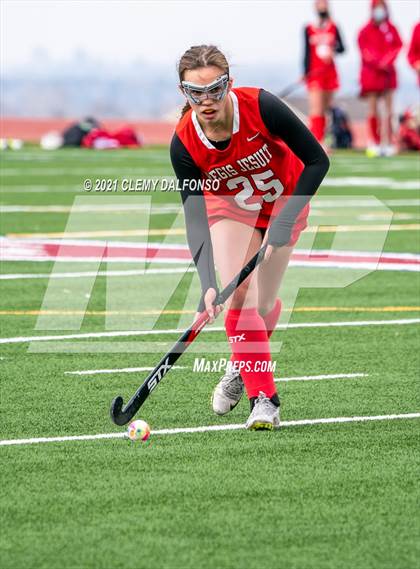 Thumbnail 3 in Regis Jesuit photogallery.