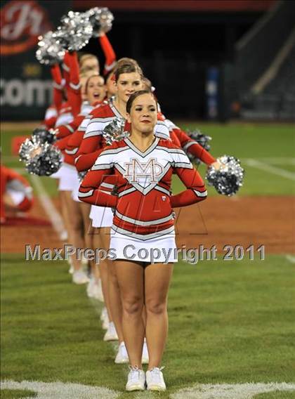 Thumbnail 1 in Mater Dei vs. Servite photogallery.
