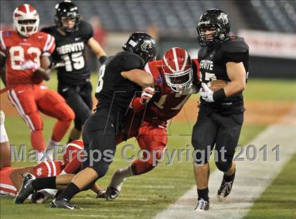 Thumbnail 3 in Mater Dei vs. Servite photogallery.