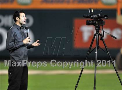 Thumbnail 2 in Mater Dei vs. Servite photogallery.