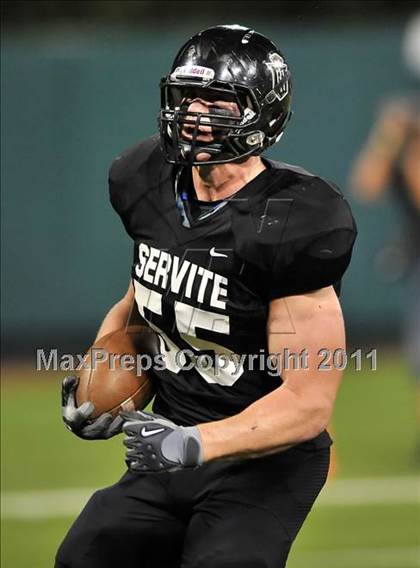 Thumbnail 2 in Mater Dei vs. Servite photogallery.