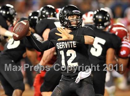 Thumbnail 3 in Mater Dei vs. Servite photogallery.
