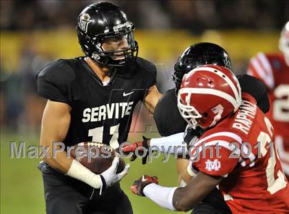 Thumbnail 2 in Mater Dei vs. Servite photogallery.