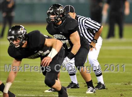 Thumbnail 3 in Mater Dei vs. Servite photogallery.