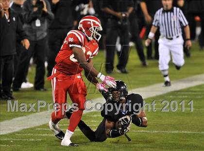 Thumbnail 1 in Mater Dei vs. Servite photogallery.
