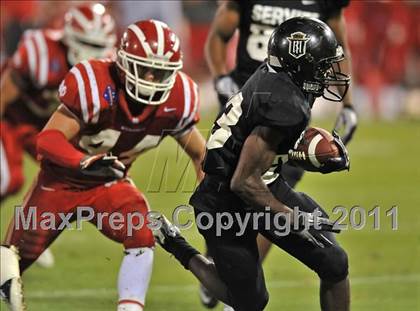 Thumbnail 3 in Mater Dei vs. Servite photogallery.