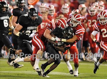 Thumbnail 3 in Mater Dei vs. Servite photogallery.