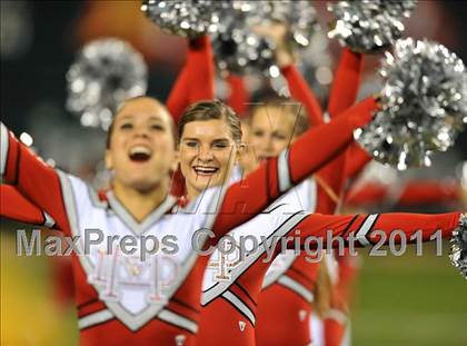Thumbnail 3 in Mater Dei vs. Servite photogallery.