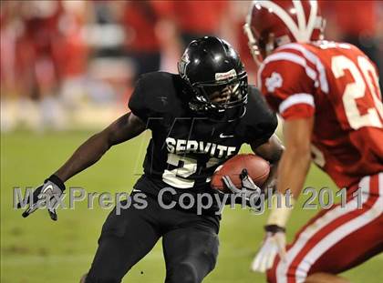Thumbnail 2 in Mater Dei vs. Servite photogallery.