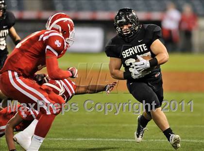 Thumbnail 1 in Mater Dei vs. Servite photogallery.
