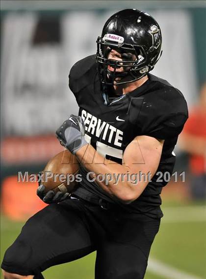 Thumbnail 3 in Mater Dei vs. Servite photogallery.