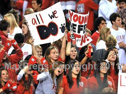 Thumbnail 2 in Mater Dei vs. Servite photogallery.