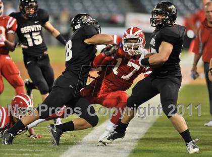 Thumbnail 1 in Mater Dei vs. Servite photogallery.