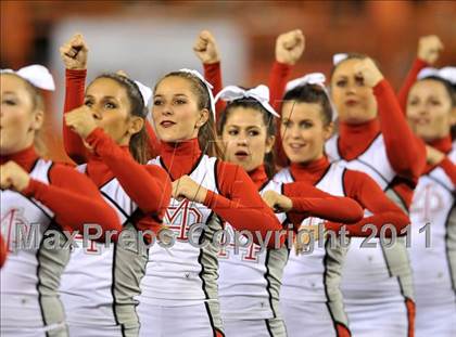 Thumbnail 2 in Mater Dei vs. Servite photogallery.