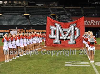 Thumbnail 1 in Mater Dei vs. Servite photogallery.