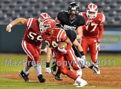 Thumbnail 2 in Mater Dei vs. Servite photogallery.