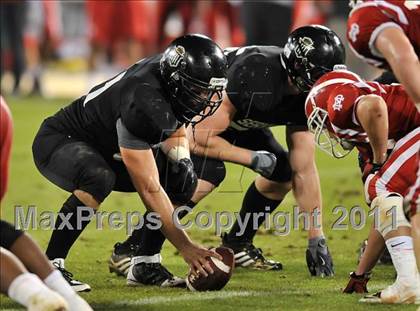 Thumbnail 1 in Mater Dei vs. Servite photogallery.