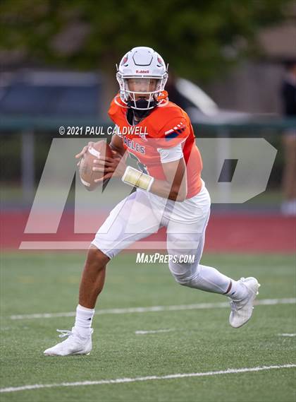 Thumbnail 3 in Bellarmine Prep @ Graham-Kapowsin photogallery.