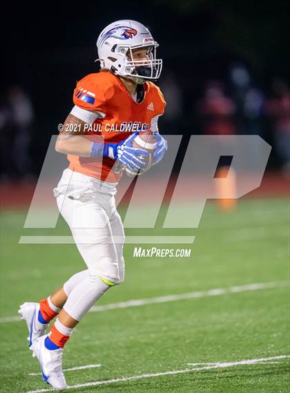 Thumbnail 3 in Bellarmine Prep @ Graham-Kapowsin photogallery.