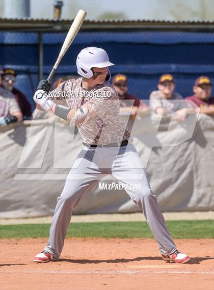Thumbnail 3 in Winslow vs. San Tan Charter (Ben Franklin Pre-Season Classic) photogallery.