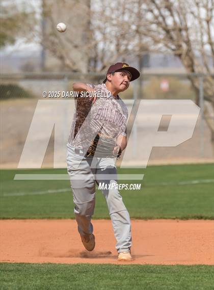 Thumbnail 1 in Winslow vs. San Tan Charter (Ben Franklin Pre-Season Classic) photogallery.
