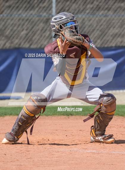 Thumbnail 1 in Winslow vs. San Tan Charter (Ben Franklin Pre-Season Classic) photogallery.