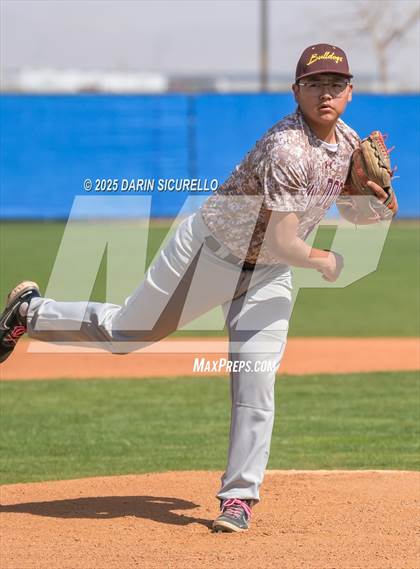 Thumbnail 2 in Winslow vs. San Tan Charter (Ben Franklin Pre-Season Classic) photogallery.