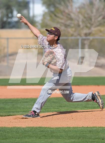 Thumbnail 1 in Winslow vs. San Tan Charter (Ben Franklin Pre-Season Classic) photogallery.